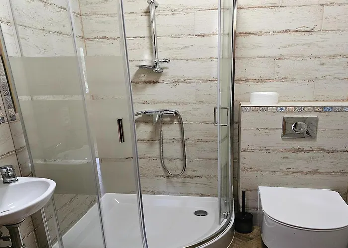 Homes With A Private On The Nyaraló